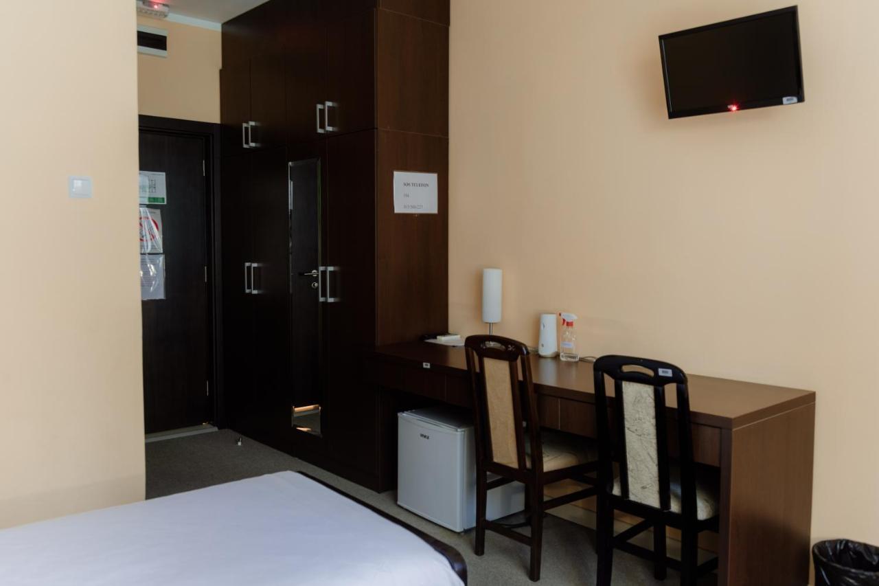 Hotel Drinska Lasta Ljubovija Bagian luar foto