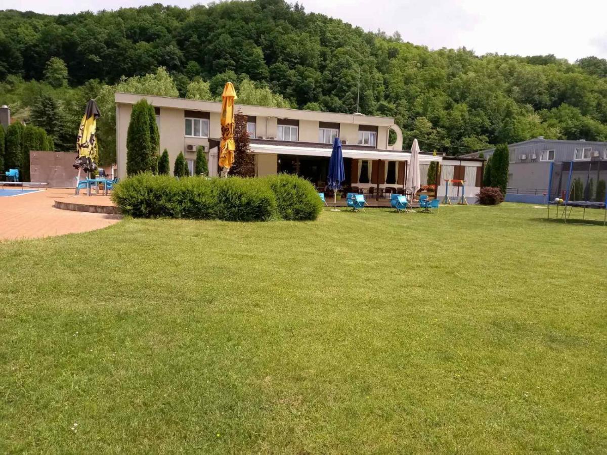 Hotel Drinska Lasta Ljubovija Bagian luar foto